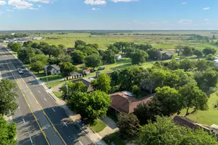 802 N Brazos St, Whitney, TX 76692 - Photo 1