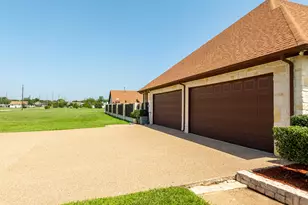 400 E Spurgeon St, Itasca, TX 76055 - Photo 6