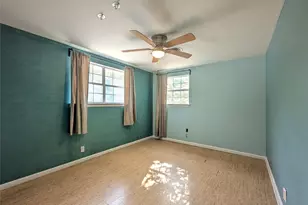 2924 Longfellow Ln, Denton, TX 76209 - Photo 16