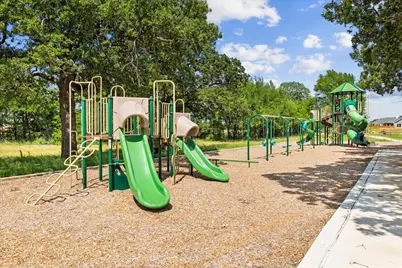 1733 Edgeway, Aubrey, TX 76227 - Photo 32