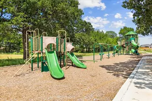 1733 Edgeway, Aubrey, TX 76227 - Photo 32