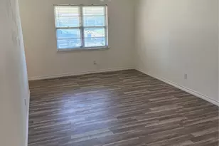 609 Crane Dr, Euless, TX 76039 - Photo 10