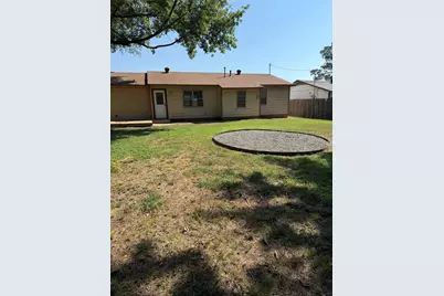 609 Crane Drive, Euless, TX 76039 - Photo 4
