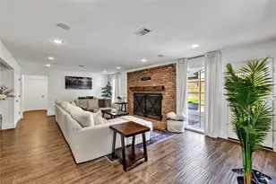 3712 Summercrest Dr, Fort Worth, TX 76109 - Photo 4