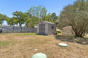 202 Morrow Rd, Springtown, TX 76082 - Photo 28