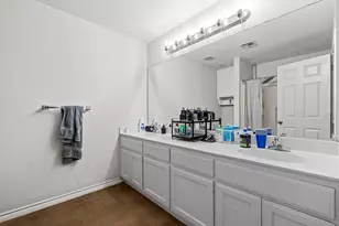 2409 S 2nd St, Waco, TX 76706 - Photo 14