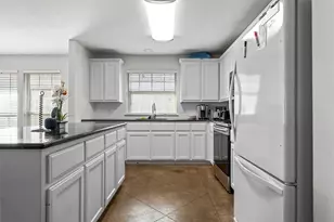 2409 S 2nd St, Waco, TX 76706 - Photo 12