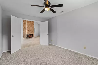 202 E Schreiber Street, Garland, TX 75040 - Photo 12