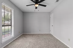 202 E Schreiber St, Garland, TX 75040 - Photo 10