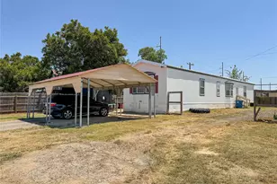 206 E 7th St, Cisco, TX 76437 - Photo 6