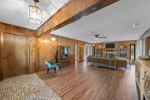 2402 White St, Clifton, TX 76634 - Photo 10