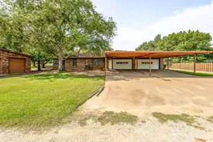 1325 Corvadura St, Graham, TX 76450 - Photo 30