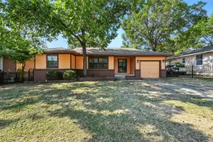 3912 Wilbarger St, Fort Worth, TX 76119 - Photo 4