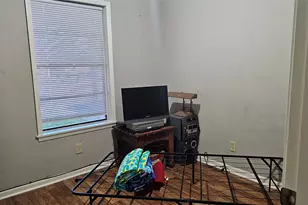 606 Hunter St, Bonham, TX 75418 - Photo 4