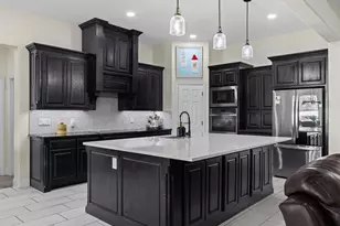 117 Coyote Cave Ln, Alvord, TX 76225 - Photo 8