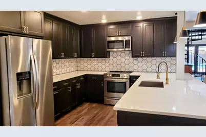 703 San Jacinto Street, Mineral Wells, TX 76067 - Photo 12