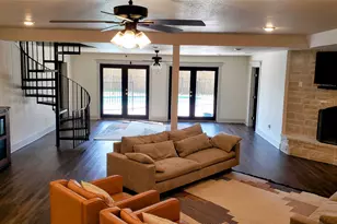 703 San Jacinto St, Mineral Wells, TX 76067 - Photo 6