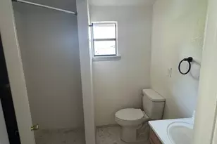 703 San Jacinto St, Mineral Wells, TX 76067 - Photo 28