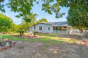 602 N Denison St, Bells, TX 75414 - Photo 10