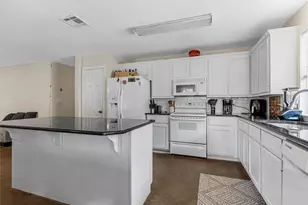 2439 S 2nd St, Waco, TX 76706 - Photo 6