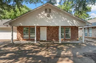 2439 S 2nd St, Waco, TX 76706 - Photo 4