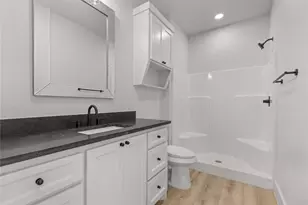 98 Arthur Ave, McGregor, TX 76657 - Photo 14