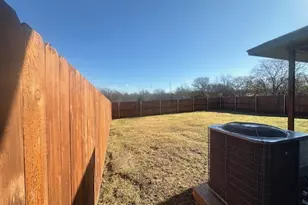 98 Arthur Ave, McGregor, TX 76657 - Photo 16