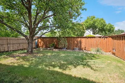 2027 Lavaca Trail, Carrollton, TX 75010 - Photo 24