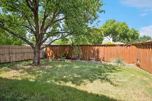 2027 Lavaca Trail, Carrollton, TX 75010 - Photo 24