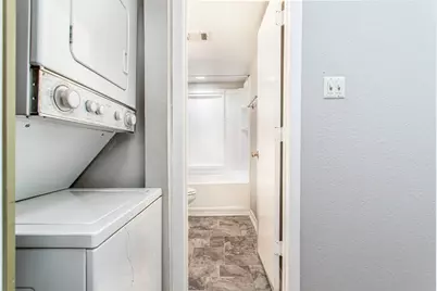 1901 N Fitzhugh Avenue #19, Dallas, TX 75204 - Photo 10