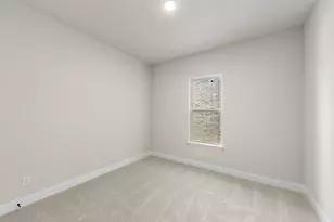 637 Bunchberry St, Fort Worth, TX 76247 - Photo 6