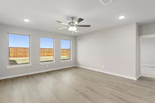9313 Derry Ln, Providence Village, TX 76227 - Photo 8