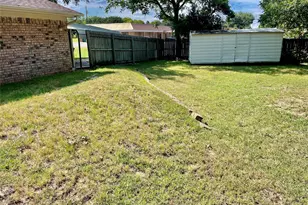 1223 Mockingbird St, Stephenville, TX 76401 - Photo 18