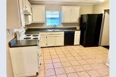 1223 Mockingbird Street, Stephenville, TX 76401 - Photo 6