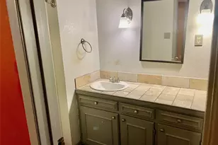 1223 Mockingbird St, Stephenville, TX 76401 - Photo 10