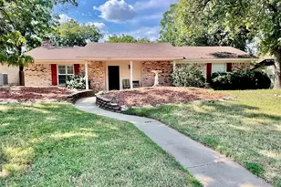 1223 Mockingbird St, Stephenville, TX 76401 - Photo 1