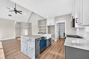 506 Southern Dr, Sherman, TX 75092 - Photo 8