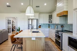 1132 Old Crawford Rd, Crawford, TX 76638 - Photo 10