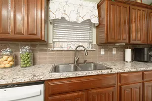 7412 Whitestone Ranch Rd, Benbrook, TX 76126 - Photo 14