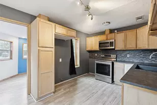 5719 Margewood Dr, Dallas, TX 75236 - Photo 10