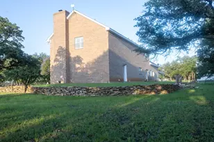 3100 Shady Oaks Dr, Brownwood, TX 76801 - Photo 26