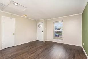 2005 Green Apple Ln, Arlington, TX 76014 - Photo 6