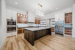 2081 Holt Way, Grapevine, TX 76051 - Photo 8