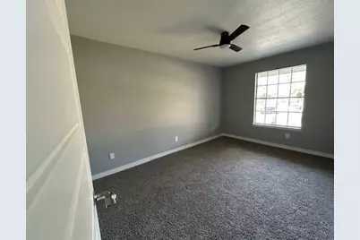 1513 Oakbrook Court, Lancaster, TX 75134 - Photo 8