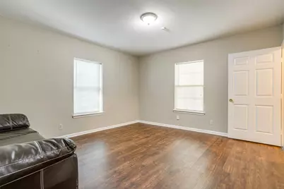 351 Pennsylvania Avenue #101 and 111, Fort Worth, TX 76104 - Photo 4