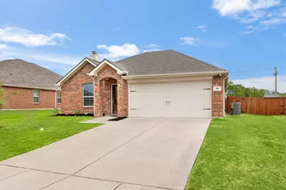 129 Lariat Trail, Waxahachie, TX 75165 - Photo 2