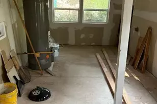 1405 Austin St, Wichita Falls, TX 76301 - Photo 4