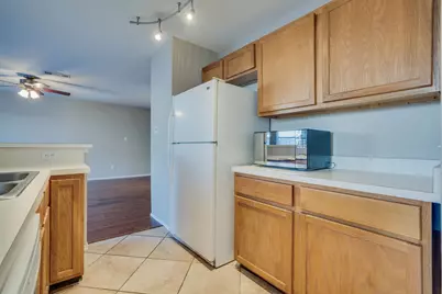 2032 Peregrine Court, Lewisville, TX 75077 - Photo 16