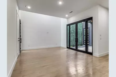 1521 N Haskell Avenue, Dallas, TX 75204 - Photo 4