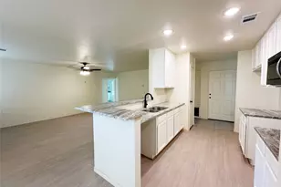 4036 Tarpon Springs Dr, Fort Worth, TX 76123 - Photo 8